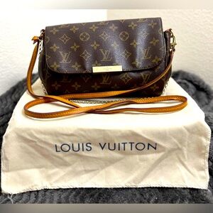 Luis Vuitton Favourite Damier Azur Monogram Crossbody Bag